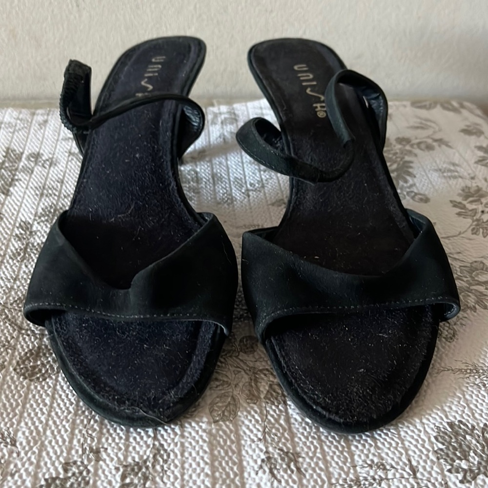 Unisa Suede Sandals Women Size 7.5